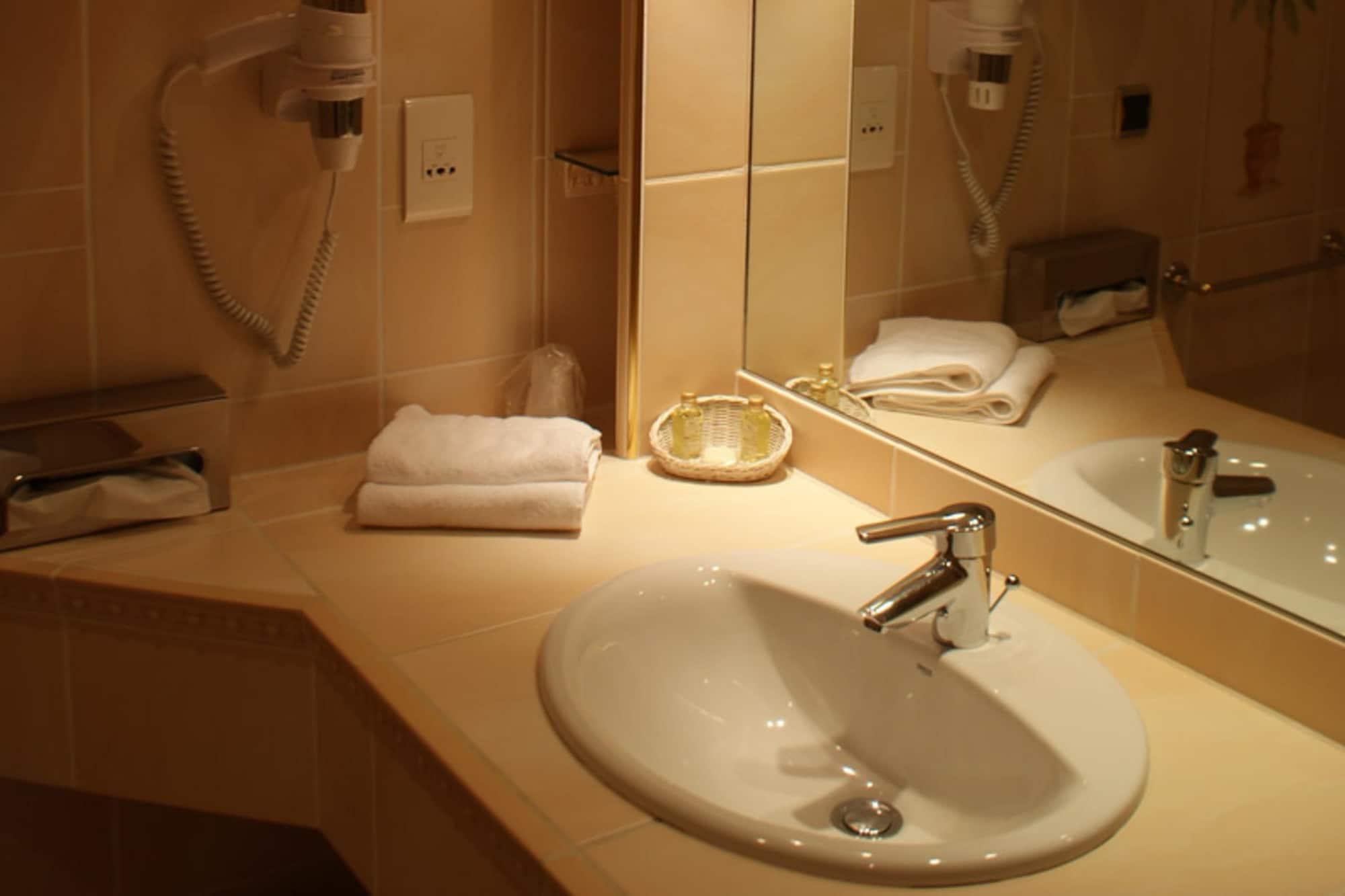Auberge La Tomette, The Originals Relais Vitrac  Eksteriør bilde